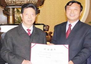 2011年11月14日，原江蘇省人大常委會副主任王霞林視察今世緣。