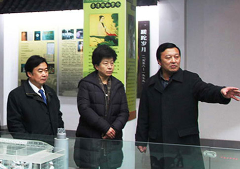 2011年1月16日，時任江蘇省委常委、紀委書記弘強視察今世緣。